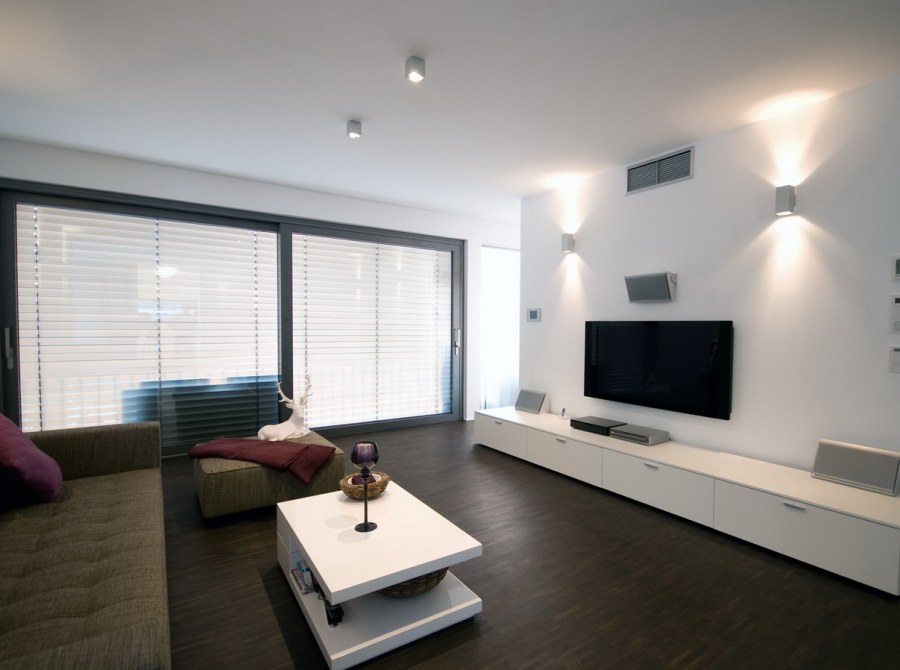 Натяжной потолок белый матовый