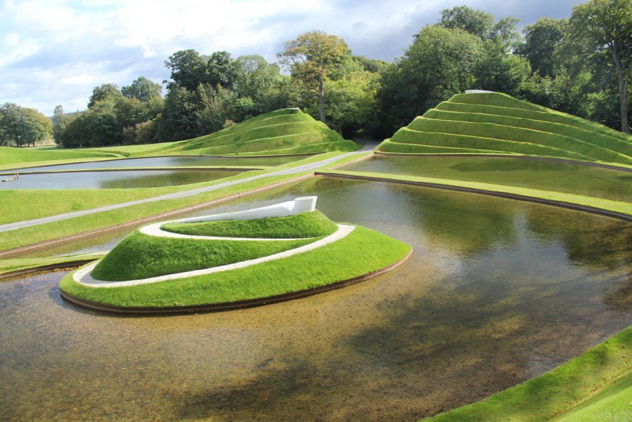 Сад космических размышлений Чарльза Дженкса (Шотландия)