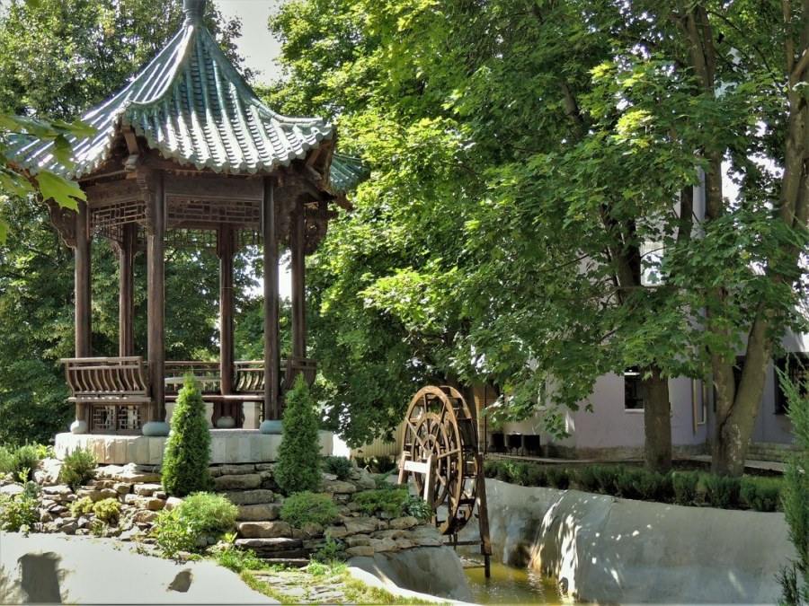 Сонгюнгван беседка