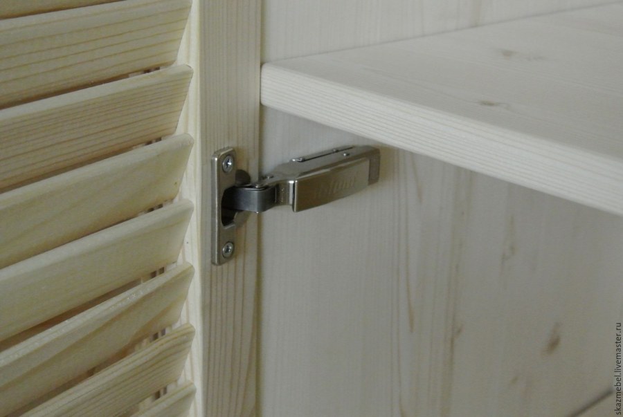 Крепление жалюзийных дверок