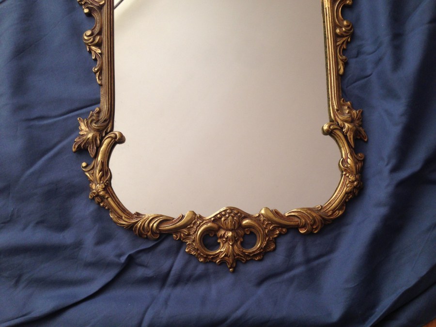 Зеркало в стиле рококо 800x800