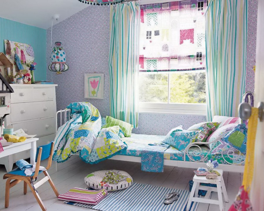 Красивый уютный интерьер детской комнаты