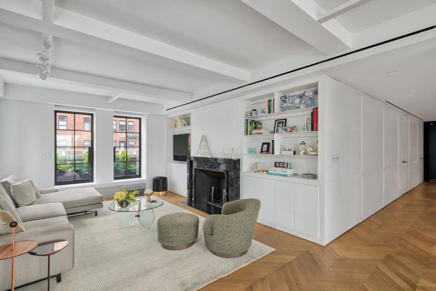 Стиль Чикаго интерьер маленькой жилой комнаты