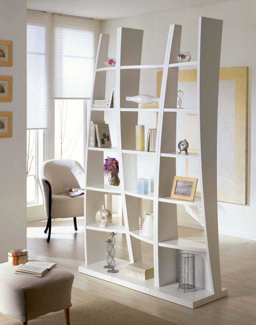 Комнаты с перегородкой стеллажом ikea