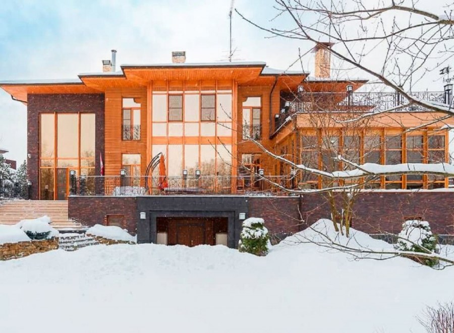 Дома в коттеджных поселках променад