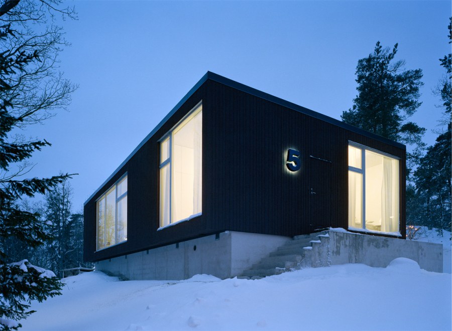 Черный дом в Швеции