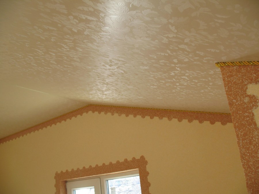 Рельефные рисунки на натяжном потолке