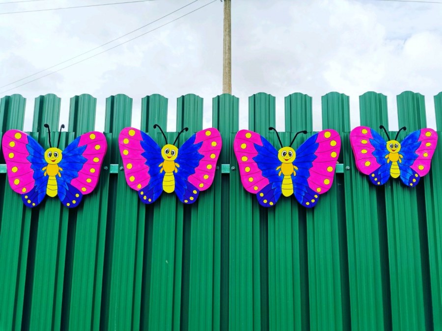 Украшение забора