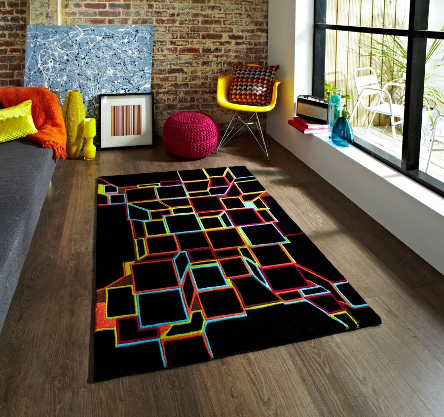 Ковер с геометрическими фигурами