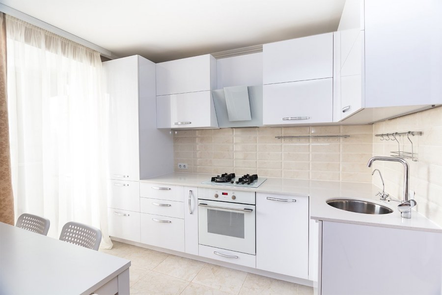 Кухня белый глянец