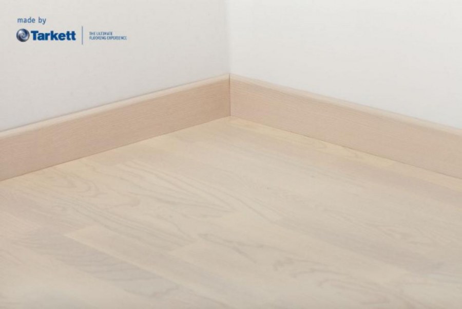 Плинтус Oak robust White