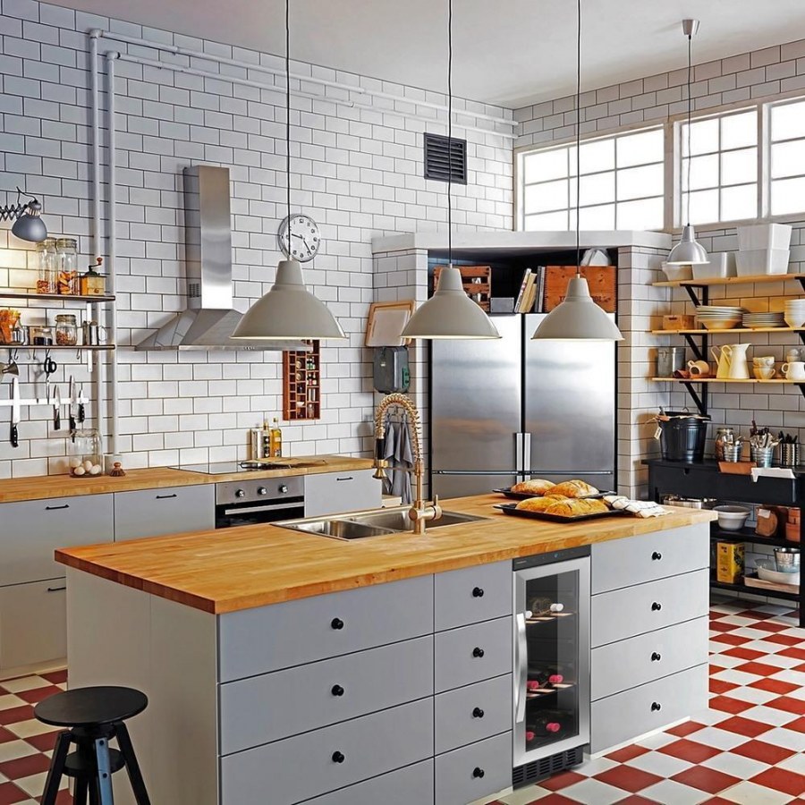 Резная кухня из дерева