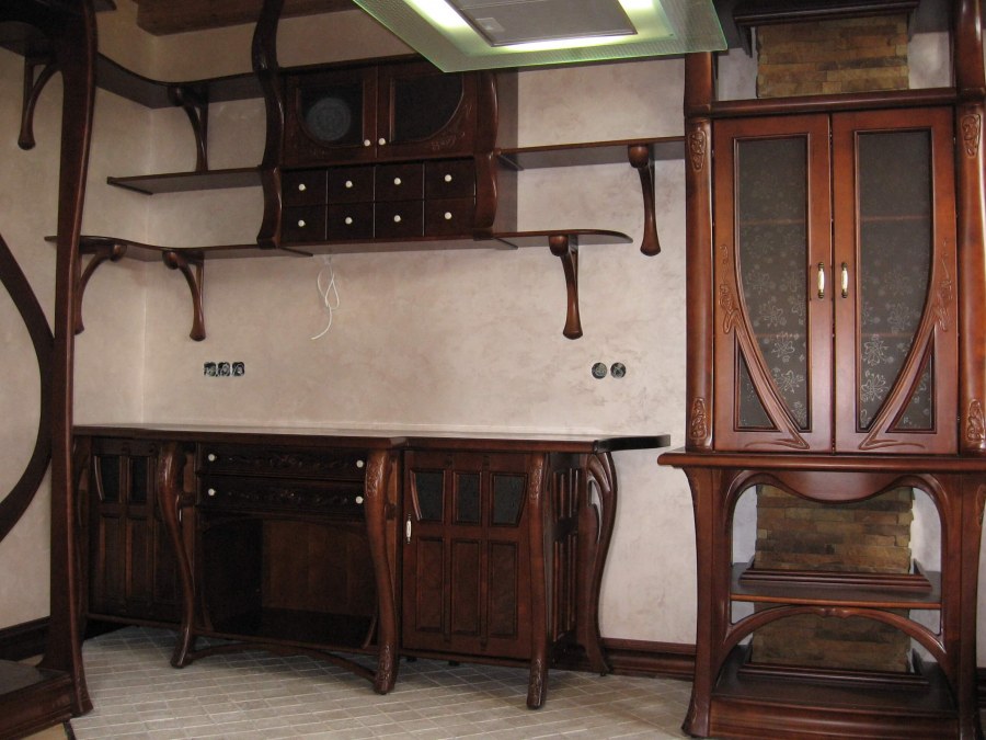 Надёжная мебель из дерева