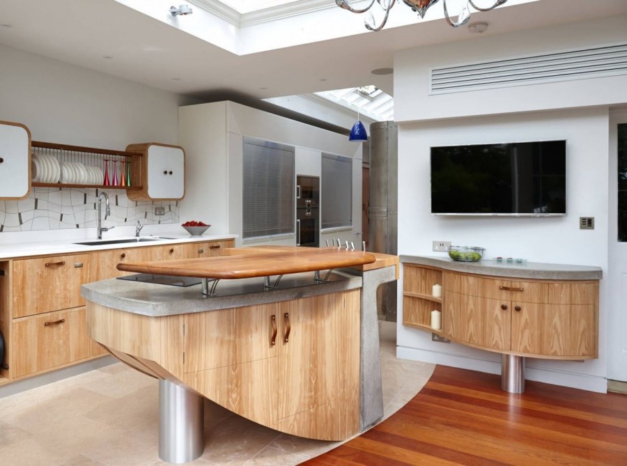 Оригинальный кухонный остров