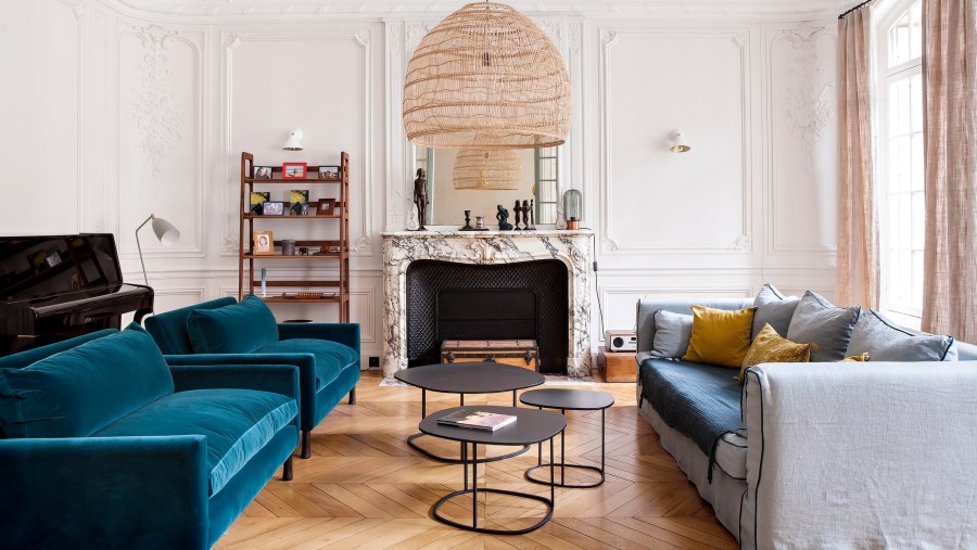 Интерьер гостиной в парижском стиле