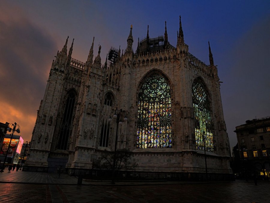 Миланский собор стиль архитектуры