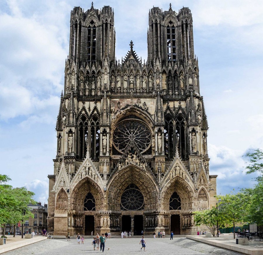 Собор сент-Урбен. Лучистая Готика