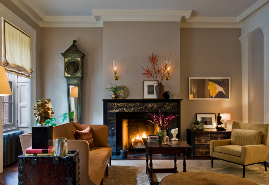 Классический камин в современном интерьере