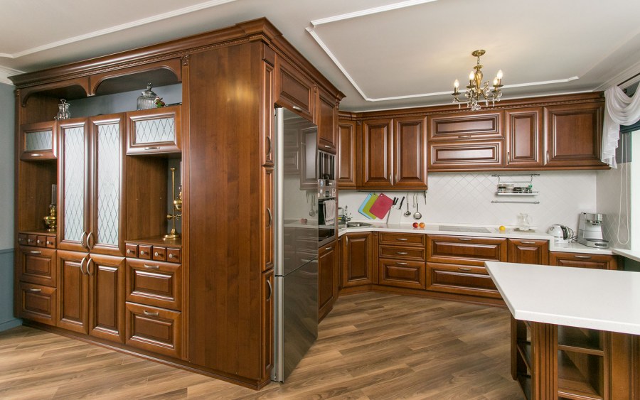 Встроенный холодильник классика