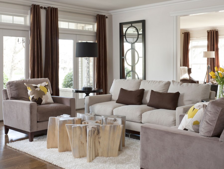 Торшер в интерьере гостиной