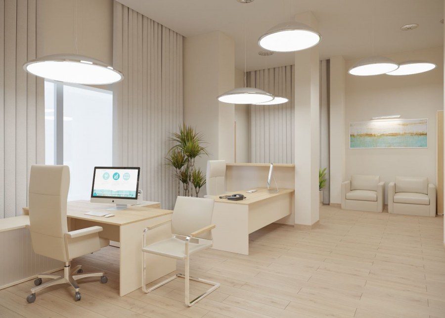 Офис в светлых тонах