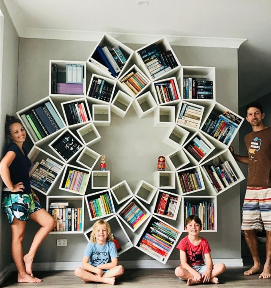 Оригинальные книжные полки