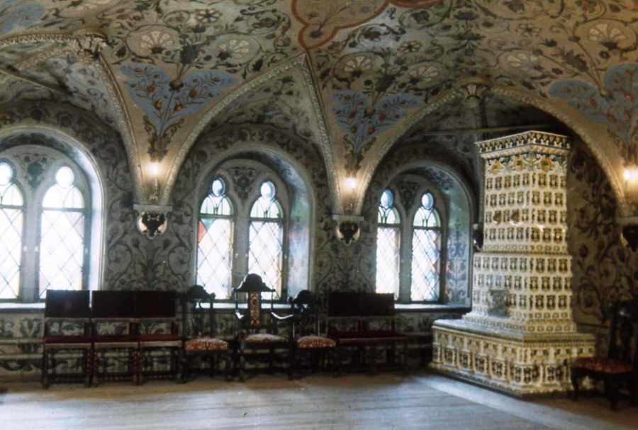 Теремной дворец в Кремле 17 век внутри