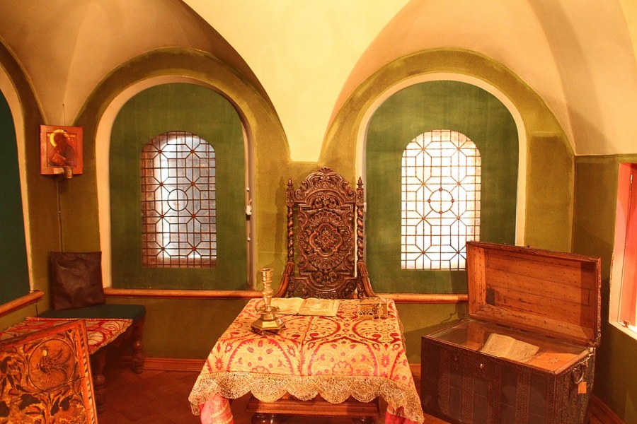 Палаты бояр Романовых