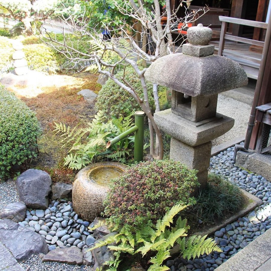 Уголок сада в японском стиле