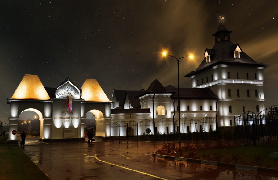 Романов Григорий Калининград архитектурное освещение