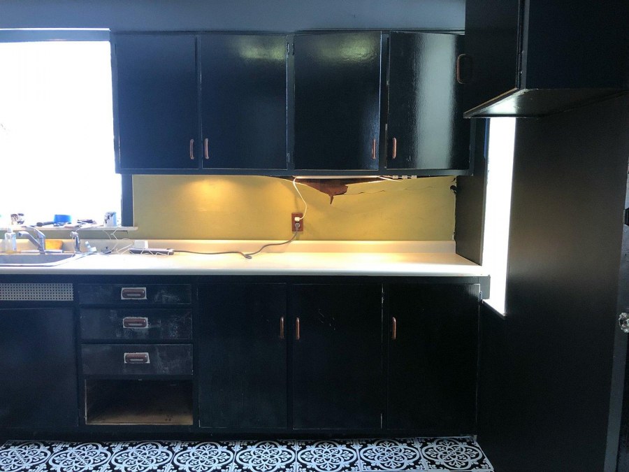 Перекраска кузни в чёрный