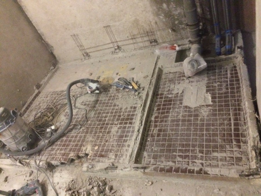 Демонтировать поддон Сан кабины