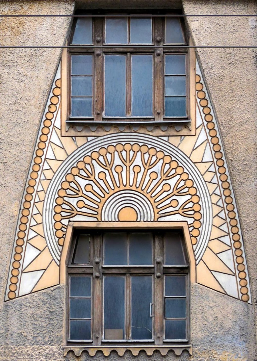 Ар-деко в архитектуре Испании