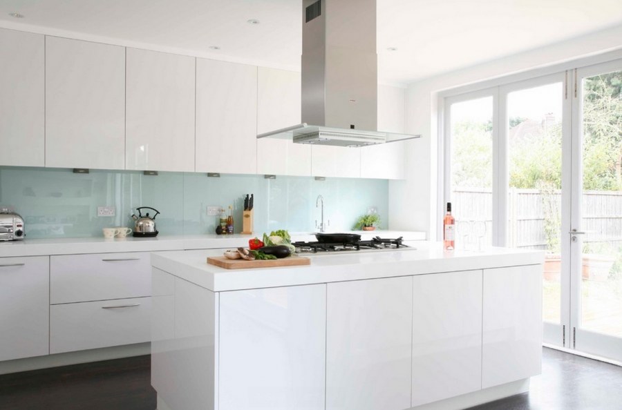 Белые кухни