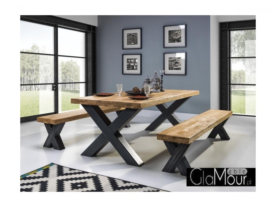 Гостиная в коричневый цветах со столом