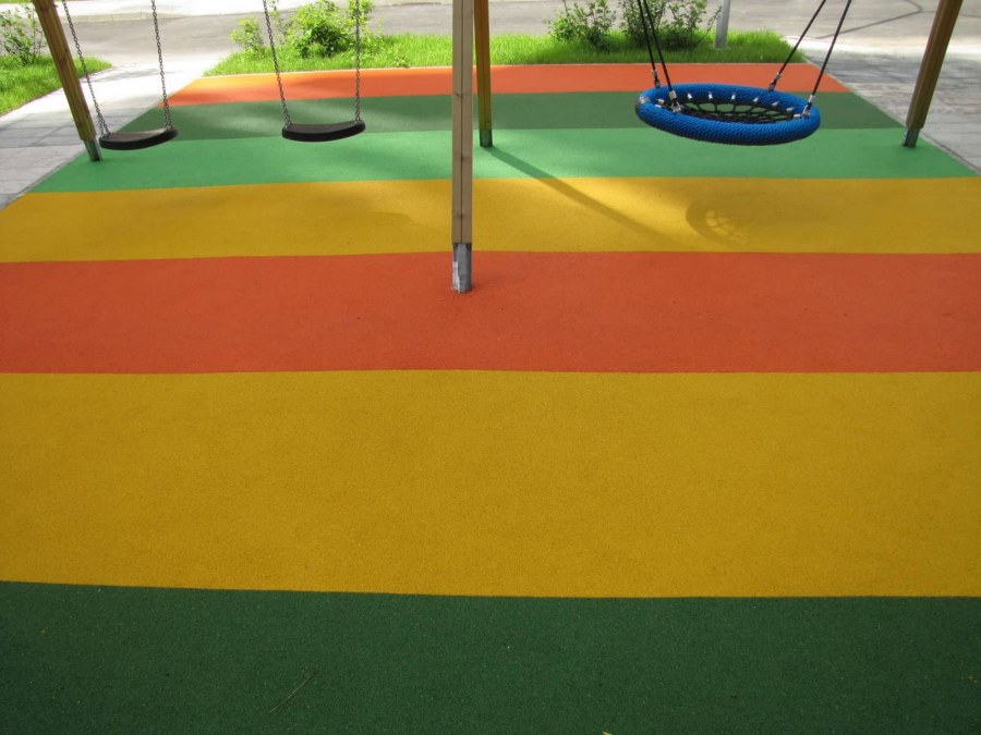 Пол для детской площадки
