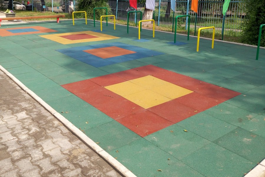 Резиновые дорожки для дачи