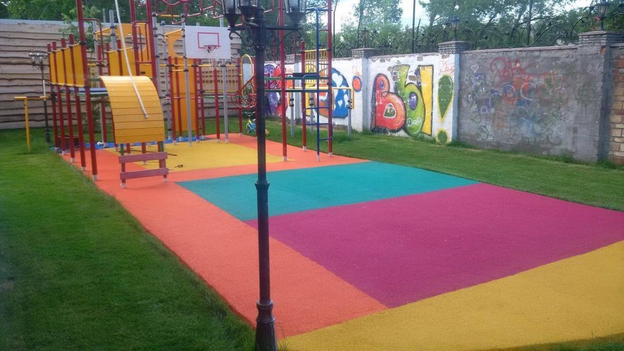 Площадка из резиновой крошки