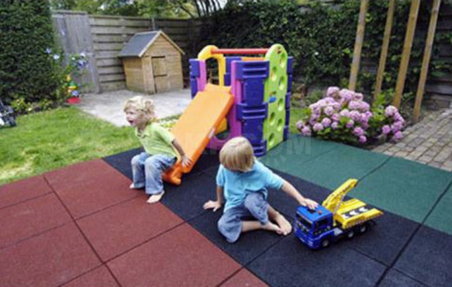 Резиновая плитка детская площадка