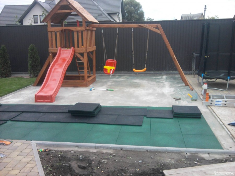 Покрытие для детских площадок на даче