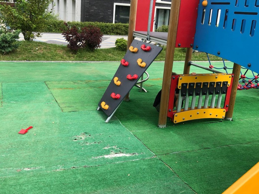 Покрытие для спортплощадок