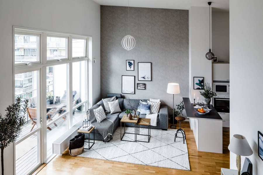 Скандинавский стиль гостиная панорамное окно