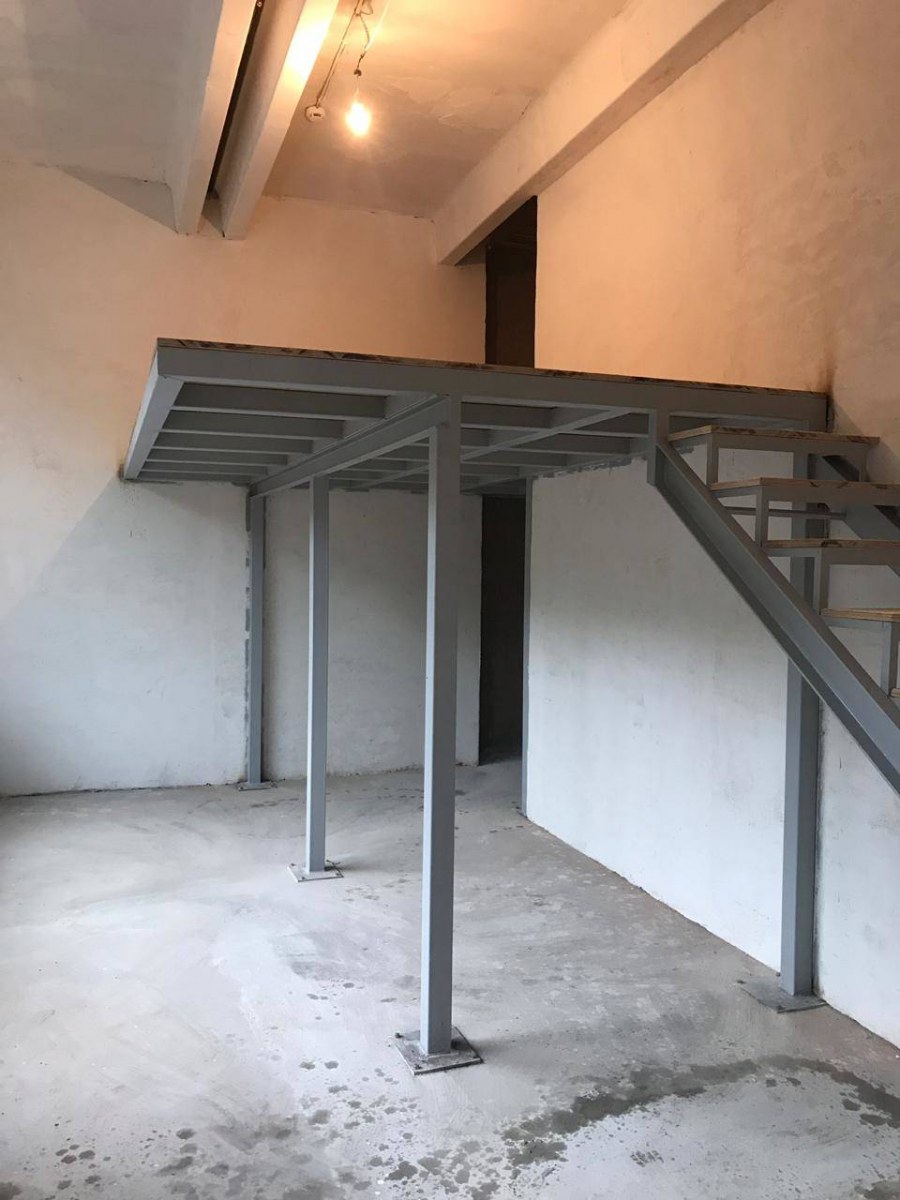 Антресоль из металла