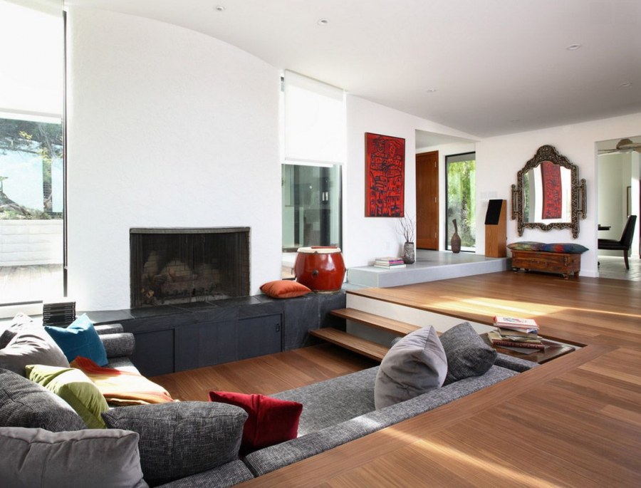 Гостиная с подиумом