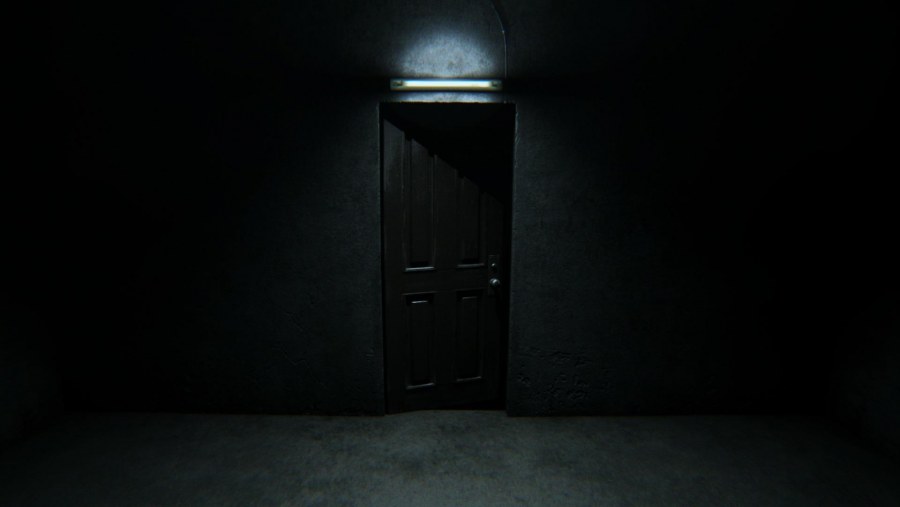 Страшная дверь