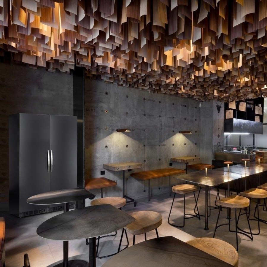 Необычный интерьер кофейни