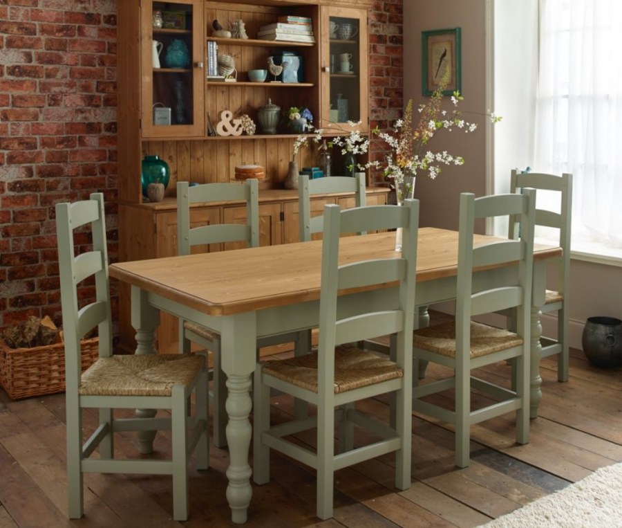 Кантри стол для кухни