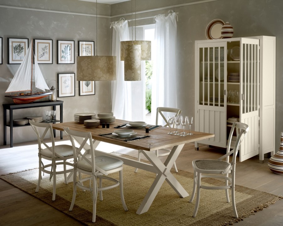Обеденный стол в стиле Прованс