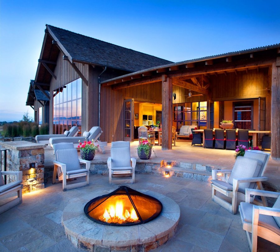 Уютный современный дом