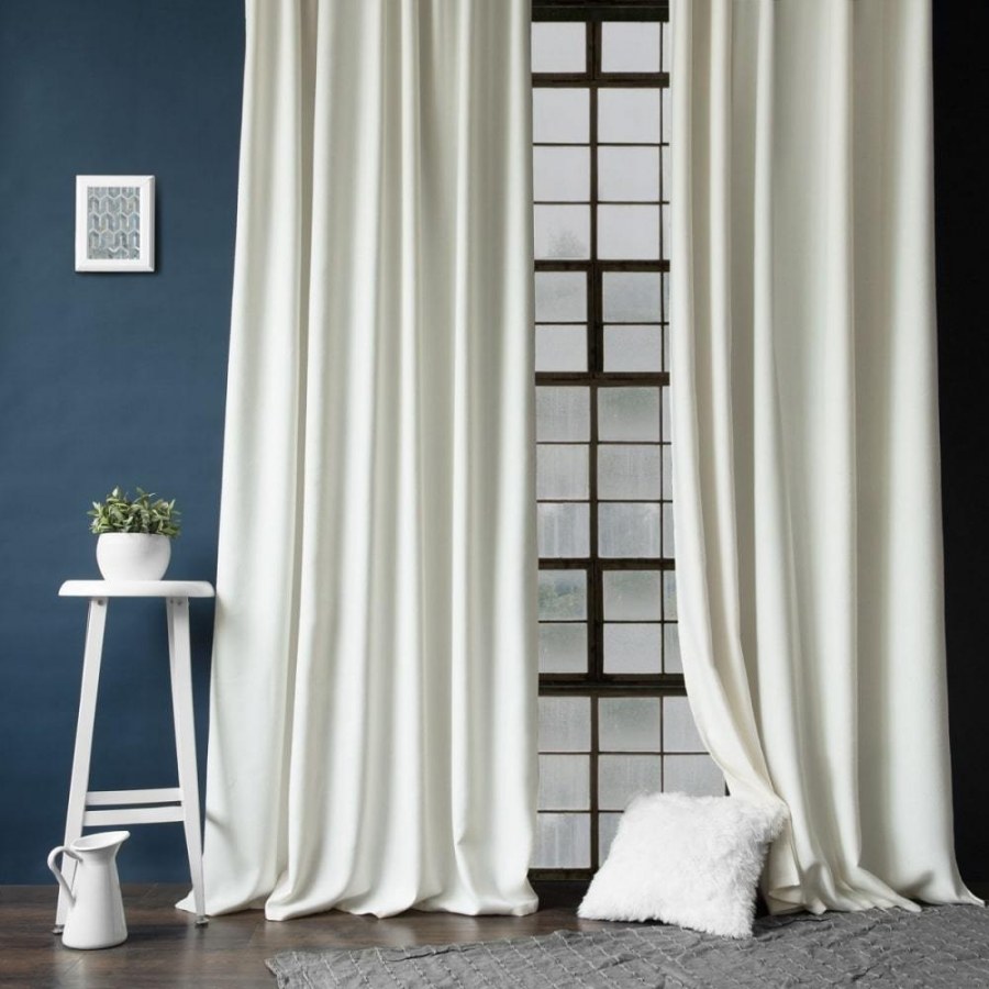 Шторы белые плотные